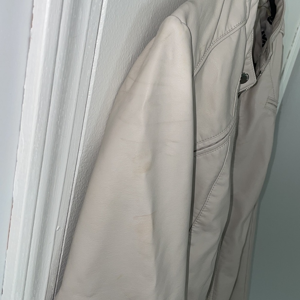 Guess Jacket - Picture 12 of 14